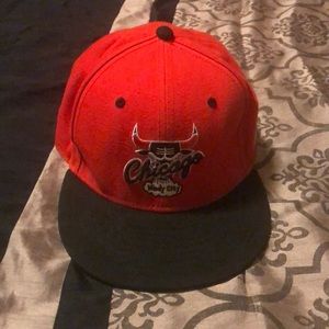 Chicago bulls snap back. Fits all sizes